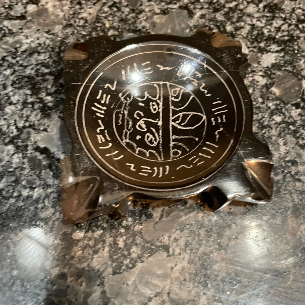 Vintage Beautiful Mayan Hand Carved Marble Ashtray 3.7